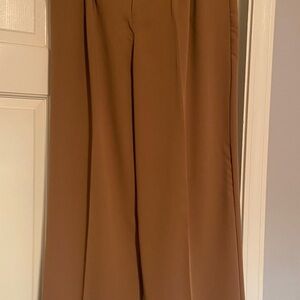 G by Giuliana Camel Brown pleated Pant
